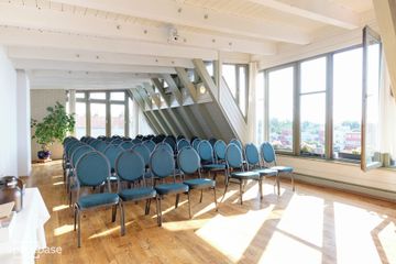 Berlin workshop spaces Rooftop Bali Penthouse - Room of the Moon image 2