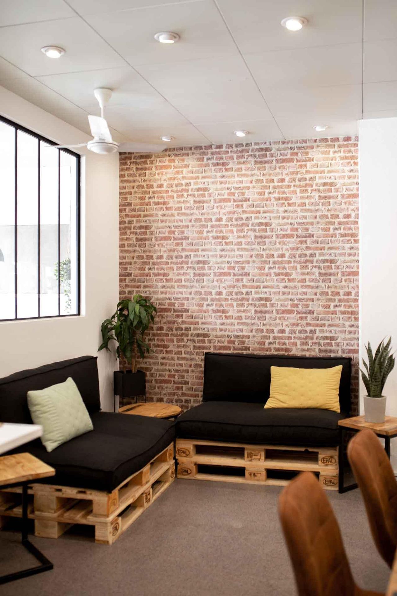 Rest of the World  Coworking spaces Seminar-Space № 10 image 4