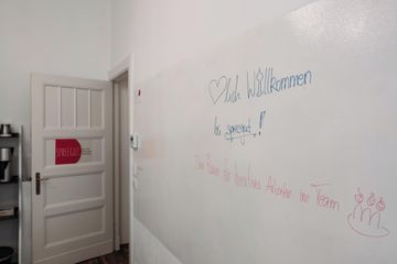 Berlin training rooms Meeting room Meeting room image 19