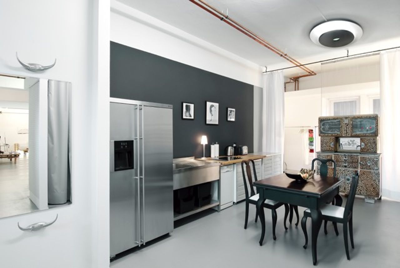 Rest of the World workshop spaces Photography studio Das Studio image 8