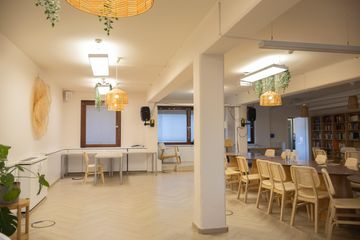 Vienna Meeting room Vielseitiger Seminar- & Veranstaltungsraum am Reumannplatz zu mieten image 0