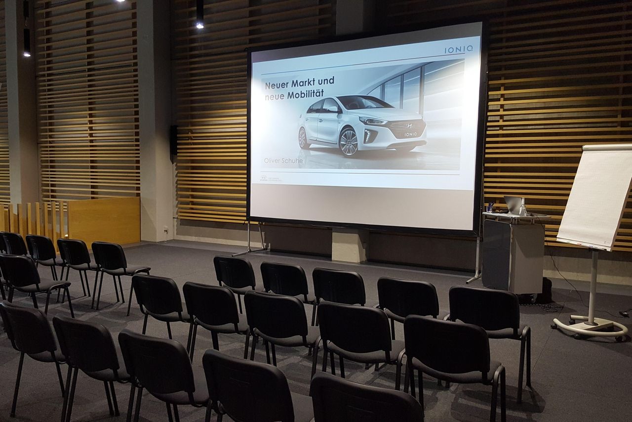 Rest der Welt Offsite Meeting Veranstaltungsraum Parkgalerie image 6