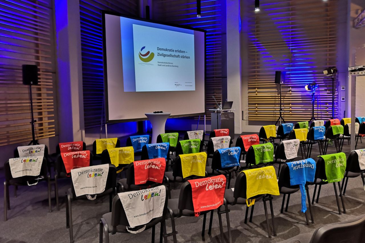 Rest der Welt Offsite Meeting Veranstaltungsraum Parkgalerie image 2