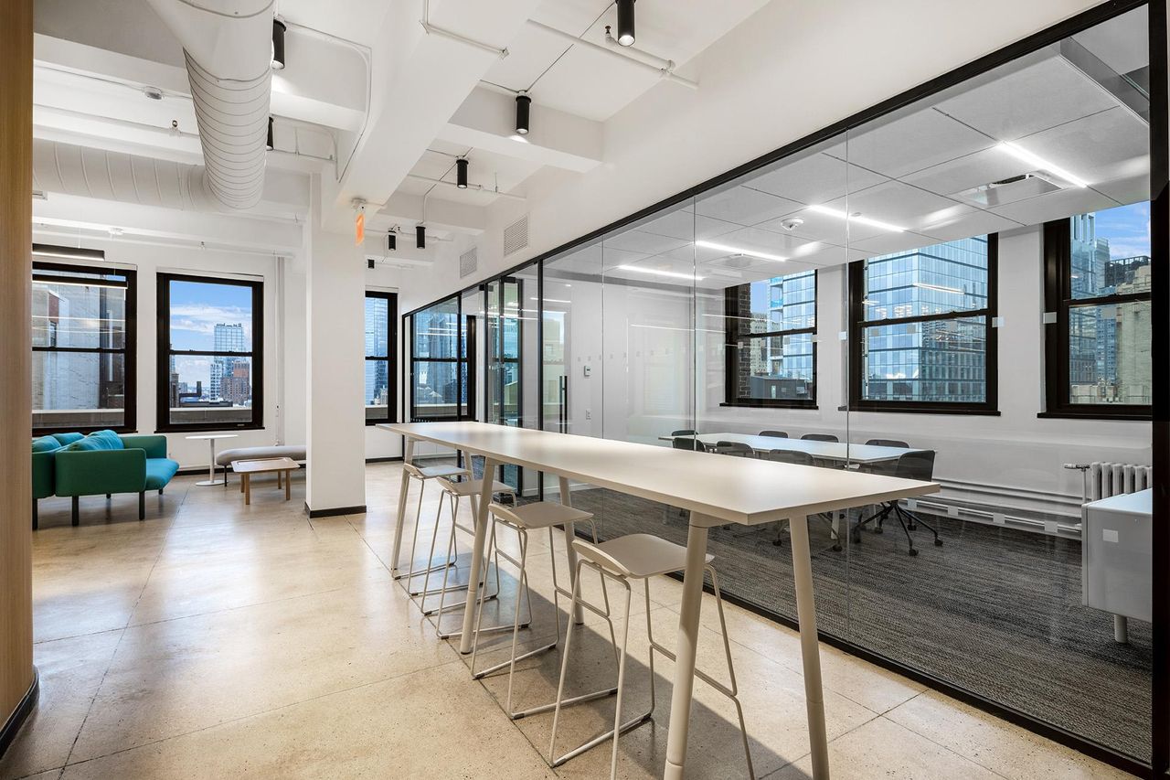 New York  Workshop space 20th floor image 3