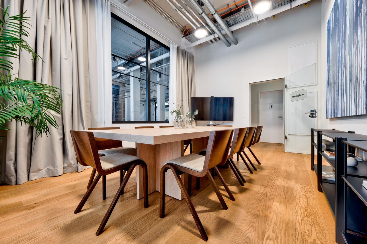 Berlin  Meetingraum Boardroom Two image 6