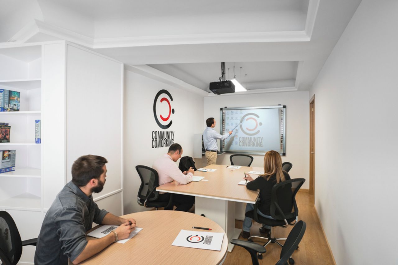 Madrid seminar rooms Coworking ruimte Training and Meeting Room image 3