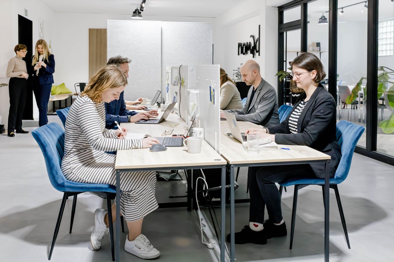 Würzburg  Coworking spaces Basic Desk im nomad Coworking Space image 3