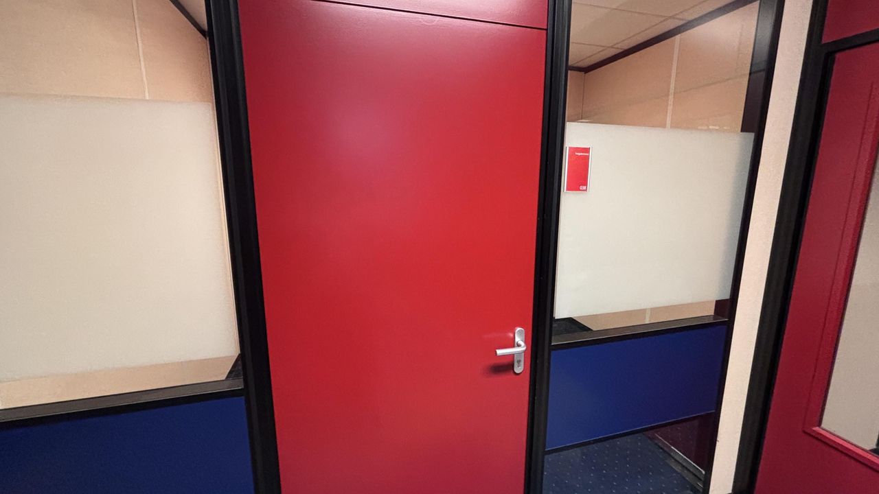 Hengelo  Meeting room Spreekkamer 038 image 1