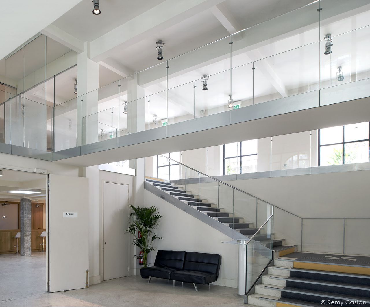 Paris training rooms Unusual venue Le Cloître ouvert image 4