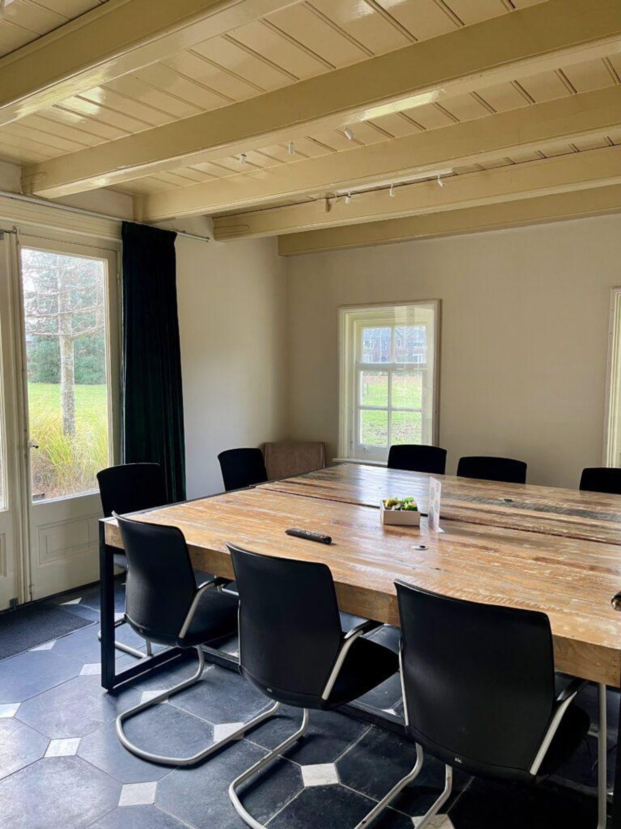 Nijmegen  Vergaderzalen De Kastanjekamer image 3