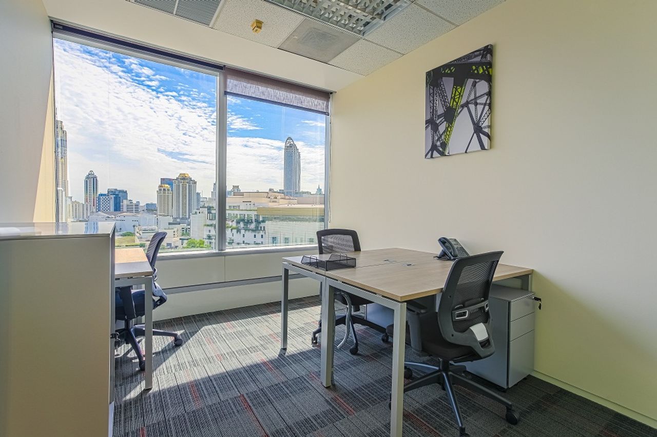 Rest of the World training rooms Coworking space Siam Tower image 8