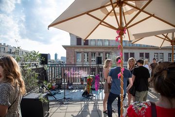 Berlin Creative Meeting Rooftop Event Terrace for Corporate Events image 6