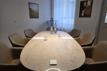 Rest of the World Meeting room Atelier image 1