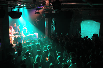 Paris corporate event spaces Partyraum Point Éphémère - Le Club image 11