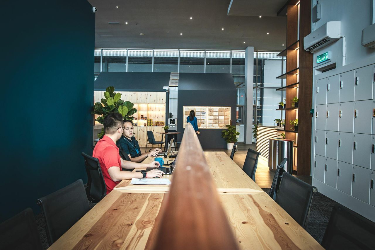 Rent Colabs Coworking The Starling Plus Meeting Room (seats up to 10