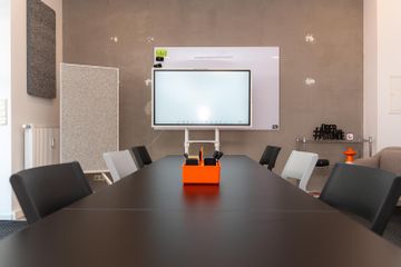 Leipzig Workshop-Räume ÜBERSTUNDE KLUBHAUS image 6