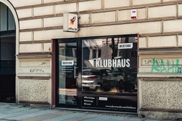 Leipzig Workshop-Räume ÜBERSTUNDE KLUBHAUS image 19
