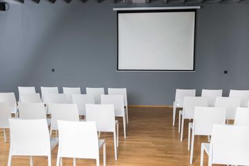 Frankfurt training rooms Terrace Seminar room image 2