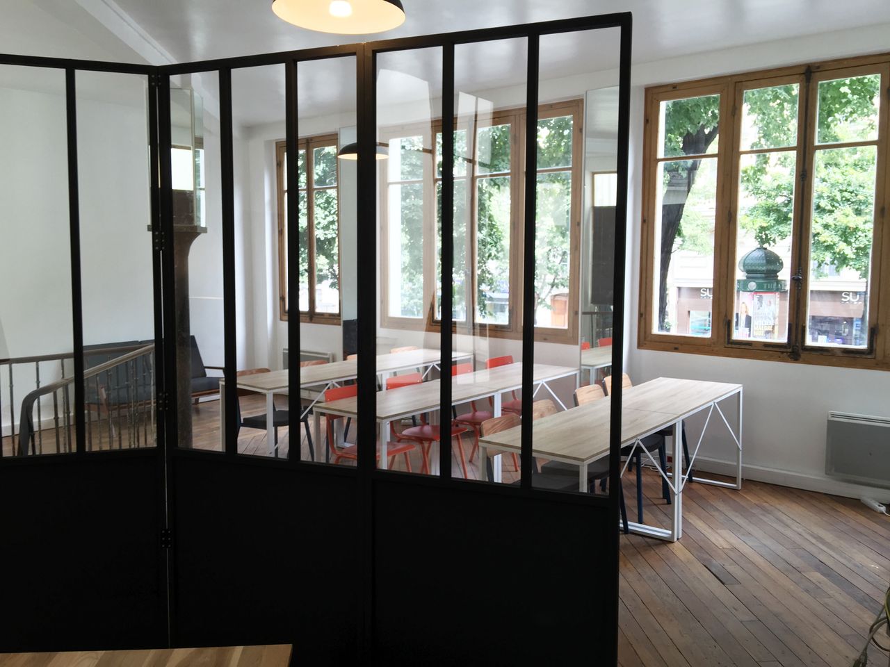 Paris workshop spaces Meeting room bright modern space image 12