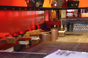 Berlin corporate event spaces Party room The Pigallion image 11