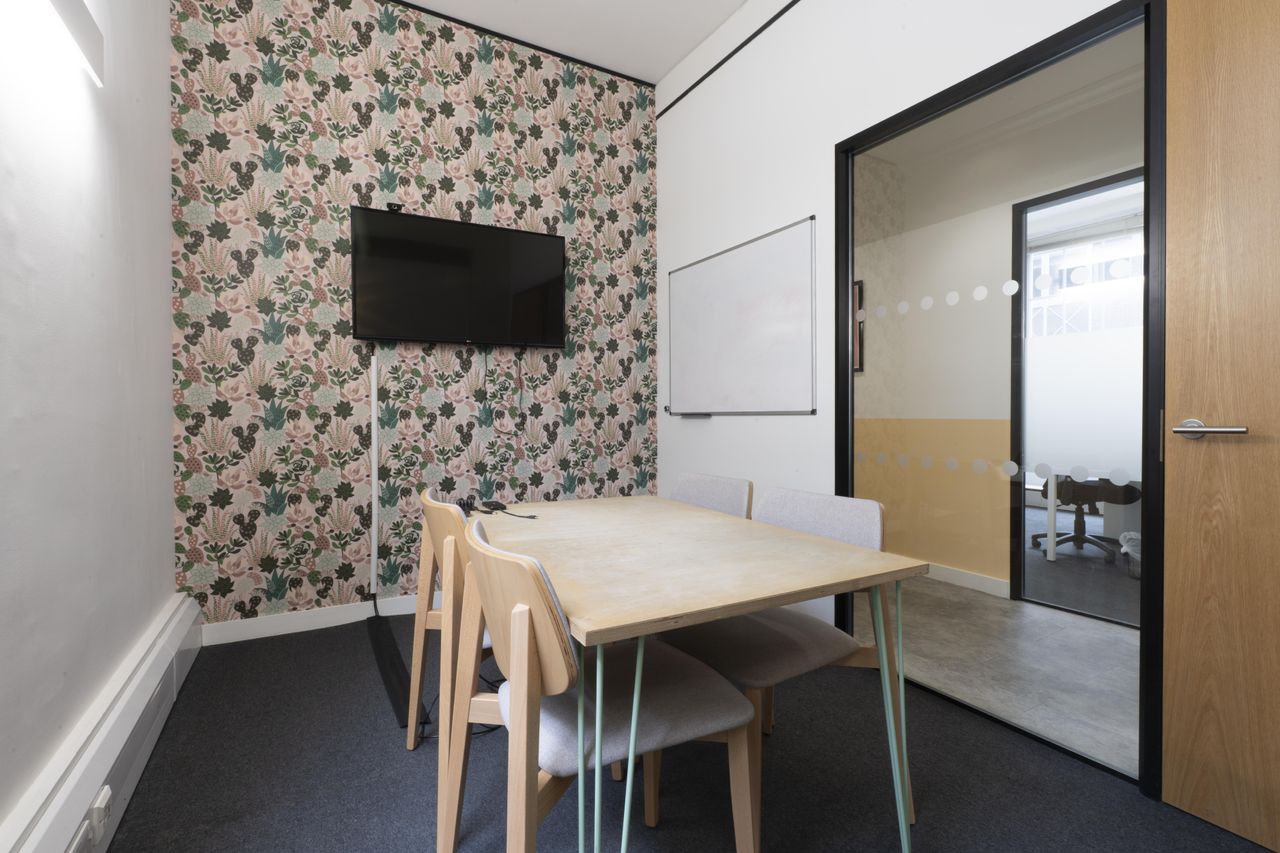 London  Coworking space Frederick image 2