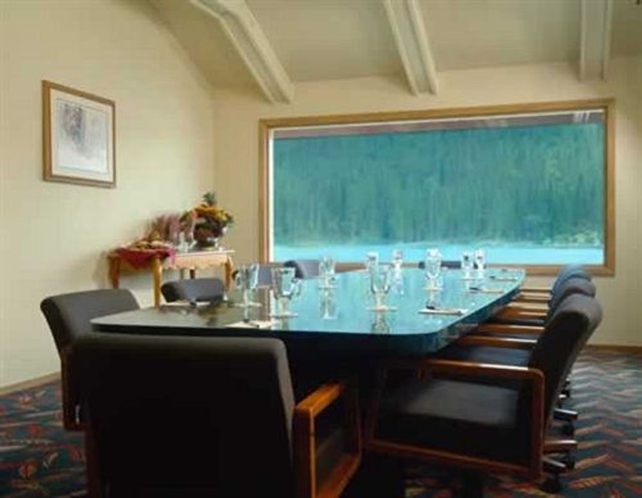 Rest of the World corporate event spaces Banquet hall Yosemite image 10