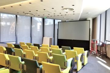 Paris Business center Auditorium Prairie image 1