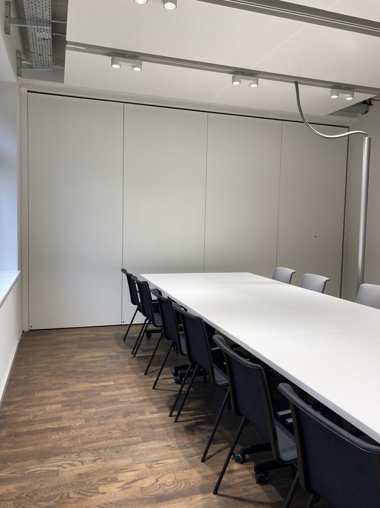 Rest of the World   Meeting Room OUTPUT am Fetscherplatz/ Großer Garten / Nähe Uniklinikum image 1