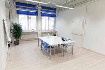 Rest of the World Kundengespräch West 2 image 1