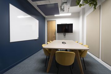 London  Meeting room Vivienne image 1