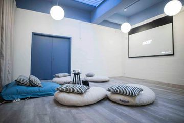 Clichy  Coworking spaces Clichy Espace bien être image 1