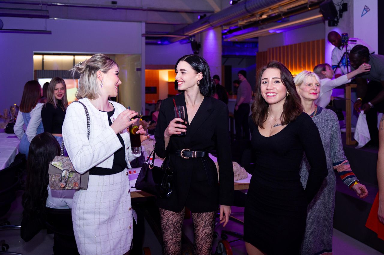 Rest of the World Creative Meeting Boardroom pawrti Event & Business Location image 14