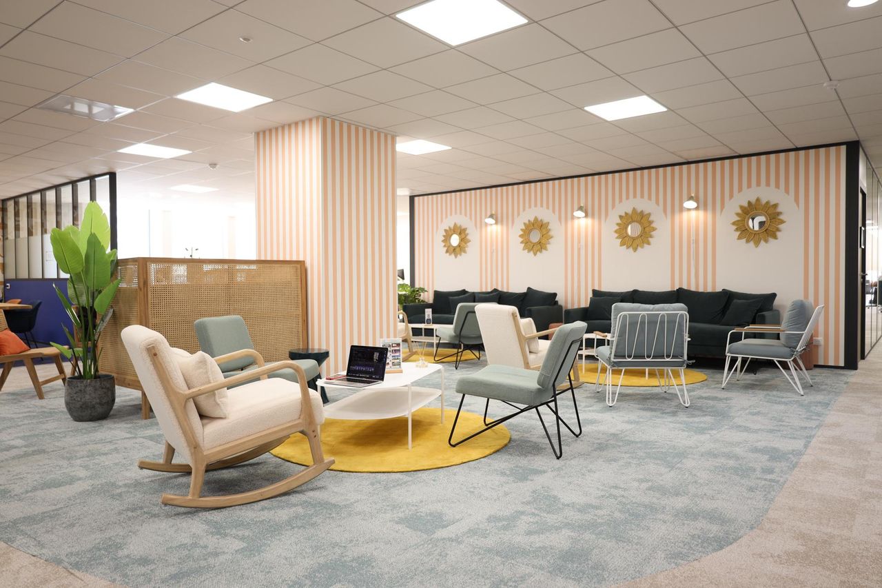 Puteaux  Coworking spaces Espace Nomade - La Défense image 1