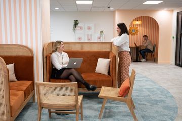 Puteaux Coworking spaces Espace Nomade - La Défense image 2