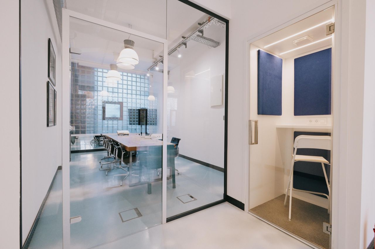 Boedapest  Coworking spaces E | midi meeting | ground floor image 3