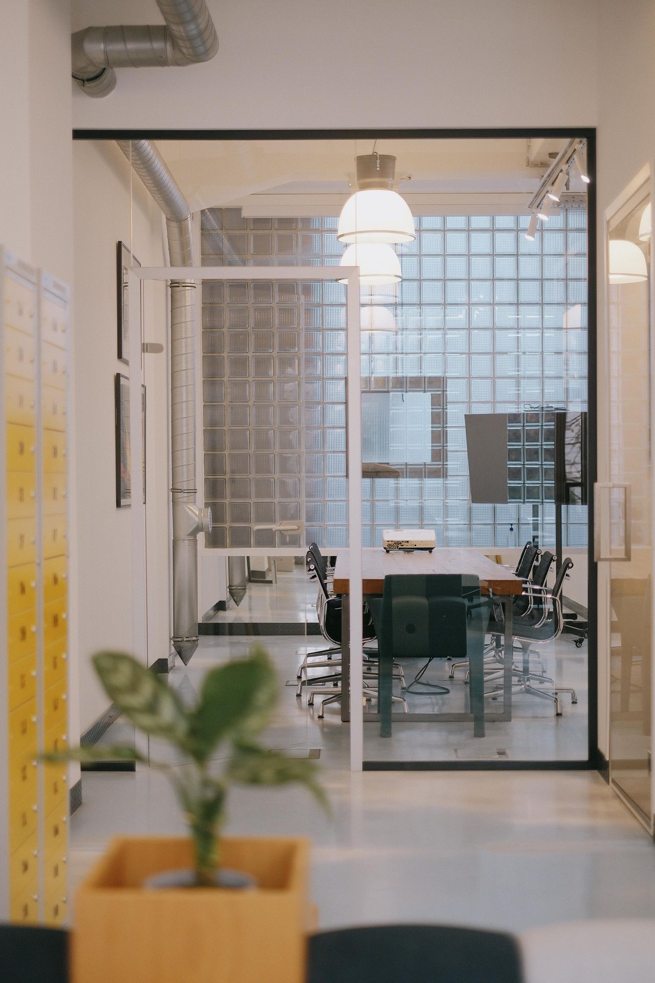 Budapest  Coworking spaces E | midi meeting | ground floor image 0