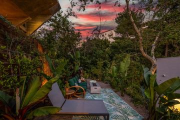 Los Angeles Dakterras Guest House image 2