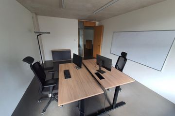 Berlin  Büro auf Zeit Büroraum 1 image 4