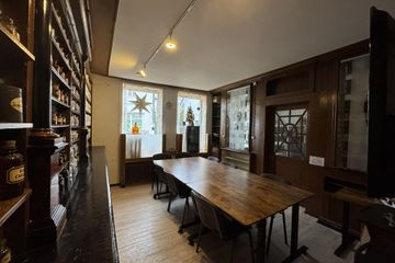 Rest van de wereld  Boardrooms Old Pharmacy image 5