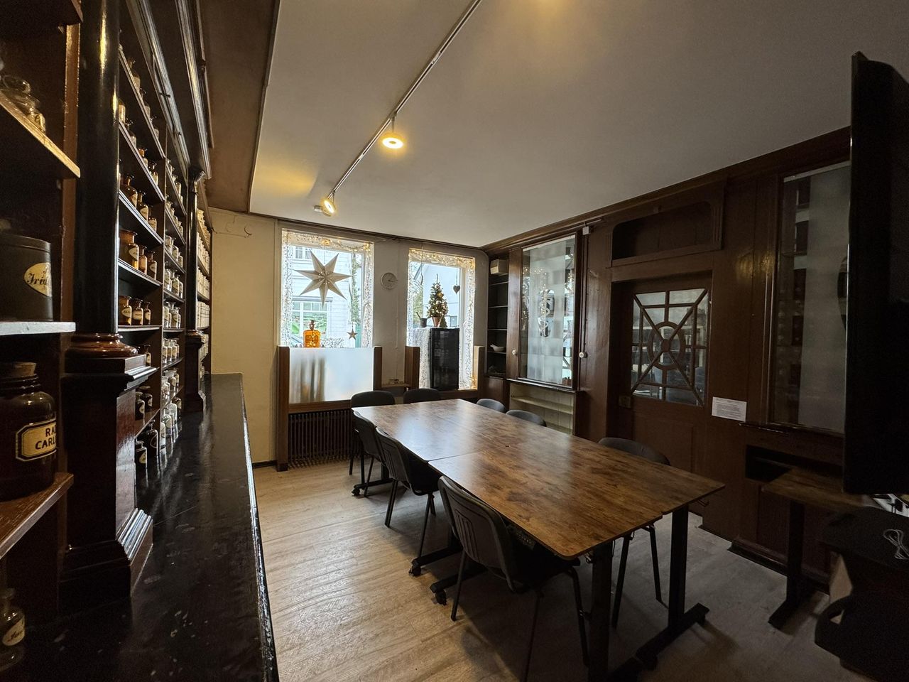 Rest van de wereld  Boardrooms Old Pharmacy image 5