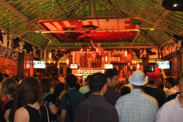 Paris corporate event spaces Party room Belushi's Paris Gare du Nord image 11