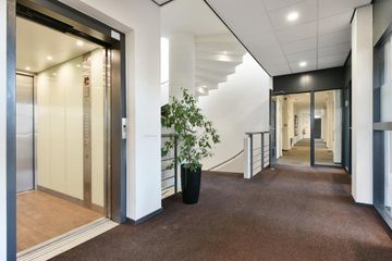 The Hague Coworking space Young Workspaces - Co-working image 2