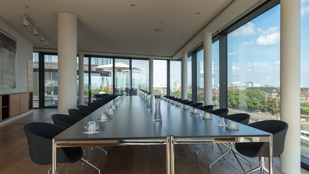 Bremen Weiterbildung Business Center Bridge Deck image 4