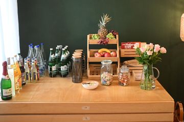 Stuttgart Mobiles Arbeiten Boardroom Unser LEO I - Meetingraum zum Wohlfühlen für bis zu 12 Personen image 18