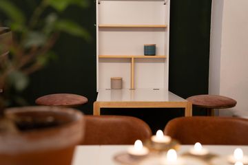 Stuttgart Boardroom Unser LEO - Meetingraum zum Wohlfühlen für bis zu 12 Personen image 0