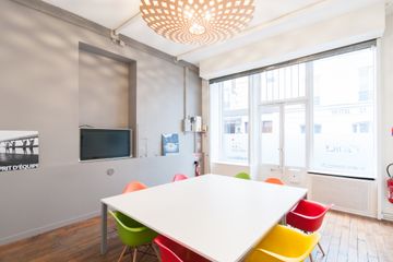 Paris workshop spaces Meeting room Meeting room image 1