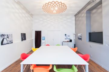 Paris workshop spaces Meeting room Meeting room image 3