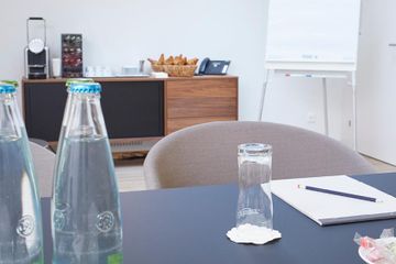 Weil Am Rhein Kundengespräch  Seminarraum image 1