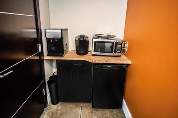 NYC training rooms Fotostudio Studio 1418 with a Skyline View image 4