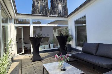 Cologne Meeting room Moderner Konferenzraum (38,6 qm) für bis zu 14 Personen image 0